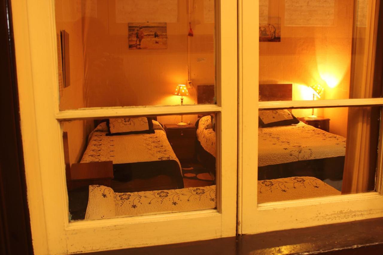 Hostal Fiorenttina บัลปาราอีโซ ภายนอก รูปภาพ